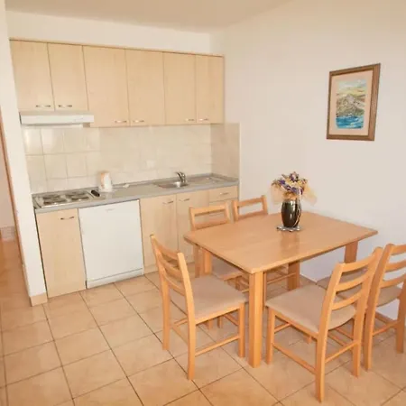 Beachfront Tamarix Apartament